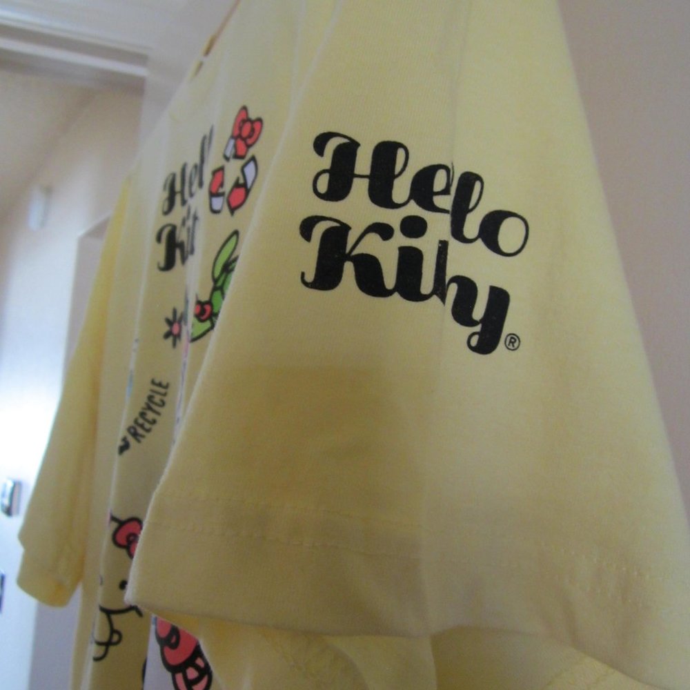 Hello Kitty Reduce Reuse Recycle Sanrio Yellow T-… - image 3